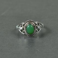 Handmade Ring Gemstone : Natural Chrysoprase Metal Purity : 925 Sterling Silver Ring Size :   8 US,  Weight: 18 Cts About The Stone:  Chrysoprase Benefit:  Emotionally, chrysoprase is said to help heal a broken heart by providing a gentle boost to your self-esteem, equalizing emotional balance and fostering acceptance of change and tolerance for others. Chrysoprase is among the most extraordinary gemstones to utilize as a Heart Chakra crystal for clearing and promoting the Heart Chakra's flow. Silver Chrysoprase Ring As Gift, Polished Chrysoprase Ring Jewelry, Vintage Chrysoprase Ring, Chakra Flow, Green Chrysoprase Cabochon Rings, Chrysoprase Ring, Chakra Crystals, Heart Chakra, 925 Sterling Silver Ring