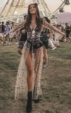 Electro Festival Outfit, Mode Coachella, Black Festival Outfit, Festival Outfit Inspiration, Edm Festival Outfit, Rave Festival Outfits, Festival Outfits Women, Festival Inspo