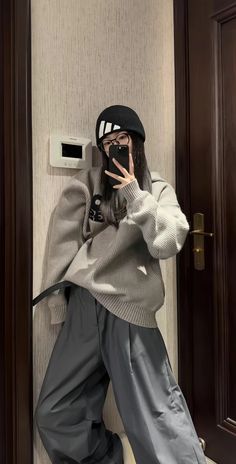 Baggy Outfit Ideas, Korean Outfit Street Styles, Image Swag, Aesthetic Fits, Tomboy Outfits, Tomboy Style Outfits, Simple Trendy Outfits, Tomboy Fashion