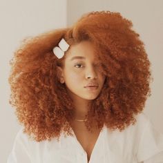 Ginger Afro Black Women, Ginger 4c Hair, Ginger Afro, Pretty Red Hair, Black Hair Inspiration, 4a Hair, Red Curls, Natural Afro, Natural Afro Hairstyles