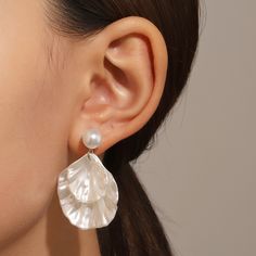 Material: Plastic, Others    Material: Acrylic    Weight: 5.2g    Package: Earring X1   All Measurements Are Done By Hand, Actual Dimensions Might Vary Slightly Pearl Resin, Korean Earrings, Simple Pearl, Stud Style, Pearl Shell, Earring Sale, Shell Earrings, Shell Pendant, Simple Earrings