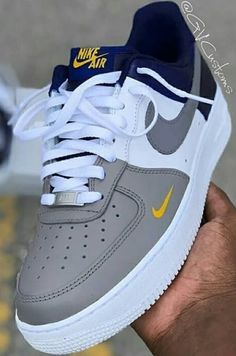 shop herbhandler.cc ⚜️ ⚜️ follow @realherbhandler 🚀 | Sneakers fashion, Cute nike shoes, Nike air shoes Retro Nike Shoes, Nike Blazer Outfit, Sneakers Men Fashion Nike, Latest Nike Shoes, Nike Shoes Blue, Nike Shoes Air Force, White Nike Shoes