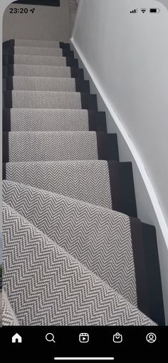 an image of some stairs going up and down