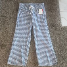 Striped Wide Leg Beach Style Pant. Brand New Never Worn Striped Straight Leg Bottoms For Vacation, Striped Wide-leg Beach Bottoms, Beach Striped Wide-leg Pants, Striped Straight Pants For Beach, Casual Mid-rise Summer Pants, Striped Long Pants For Beach, Striped Pants For Beach In Spring, Striped Pants For Spring Beach Occasions, Spring Striped Beach Pants