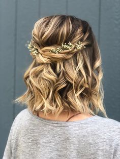 Braided Homecoming Hairstyles, Easy Homecoming Hairstyles, Medium Length Blonde, Prom Hair Medium, Prom Hair Down, Half Up Half Down Hair, Prom Hairstyles