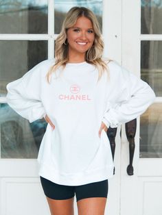 Chanel Crewneck, Chanel Hoodie, Chanel Sweatshirt, Hoodies Crop, Drip Clothing, Preppy Vsco, Custom Hoodies, Black Crop Tops, Casual Sweatshirt