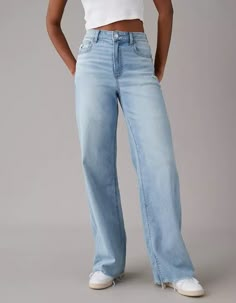 AE Dreamy Drape Stretch Super High-Waisted Baggy Wide-Leg Jean Dream Jeans, Site Visit, Jean Trends, Cute Jeans, Simple Trendy Outfits, American Eagle Jeans, Light Wash Jeans, Gift List, American Eagle Outfitters Jeans