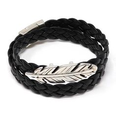 Take your style to the next level with this Feather & Braided Leather Bracelet. The dazzling 99.9% sterling silver-plated zinc feather and 10mm wide braid exude subtle sophistication and elegance. Enjoy maximum convenience with the magnetic clasp for easy on and off. One size fits all - make a bold statement and show off your unique style today! Feather Braid, Brown Leather Bracelet, Black Leather Bracelet, Braided Leather Bracelet, Braided Leather, Magnetic Clasp, Next Level, One Size Fits All, Leather Bracelet