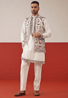 Off White Embroidered Kurta Set With Jacket Kalpraag - Fabilicious Fashion Sangeet Men Outfit, Embroidery Kurta For Men, Kurta Set With Jacket, Kurta Designs Men's, White Outfit For Men, Ring Platter, Mens Indian Wear, Embroidered Cuffs, Design Kurta