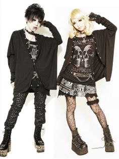 Visual kei / goshikku gyaru Love the girl Estilo Harajuku, Goth Clothing, Hipster Grunge, Gyaru Fashion, Punk Emo