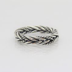 Sterling Silver Rope Braid Heavy Band Ring ....Marked 925...Total of weights 4.1grams...Size 12..Measure of Band 4MM...It's in very good condition. Kl Sentral, Silver Braided Ring, Rope Rings, Rope Braid, Braided Ring, Sterling Silber, Band Ring, Band Rings, Jewelry Rings