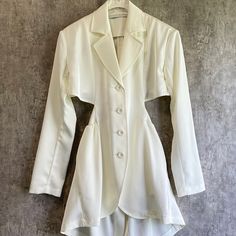 S To L Fitted White Blazer For Brunch, Fitted White Outerwear For Brunch, Chic White Outerwear For Brunch, White Fitted Blazer For Brunch, Tailored White Blazer For Spring, Light Blue Blazer, Tan Blazer, Paris Woman, Checked Blazer