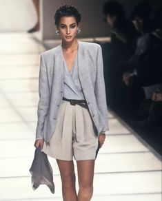 90s Runway Fashion, Vintage Runway, 80s And 90s Fashion, 1990s Fashion, 90s Fashion Outfits, Fashion Unique, Christy Turlington, Business Outfit