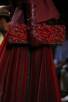 Bangkok Fashion, Fashion Show Images, Live Fashion, Mode Inspiration, Large Fashion, Look Fashion