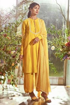 Shop for Ridhi Mehra Yellow Chanderi Kurta Set for Women Online at Aza Fashions Yellow Suit For Haldi Function, Suit For Haldi, Gharara Designs, Haldi Dress, Haldi Function, Ridhi Mehra, Cadmium Yellow, Yellow Kurta, Haldi Outfits