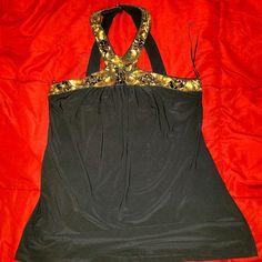 Black With Gold Sequins Cheap Gold Tops With Glitter Print, Cheap Vintage Gold Tops, Black Fitted Top With Glitter Print, Gold Fitted Cami Top, Gold Sequined Sleeveless Tank Top, 2000s Clothes, Gold Top, Gold Sequins, 2000s Fashion Outfits