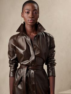 At once rugged and luxurious, this modern-take on a shirtdress is crafted from beautiful, soft leather that elevates seasonal dressing to a new level.  RELAXED FIT: Expertly cut for a loose fit.  Dropped shoulder.  Point collar.  Button front closure Leather Shirt Dress, Leather Shirt, Shirtdress, Leather Working, Leather Glove, Chocolate Brown, Dresses Online, Soft Leather, Banana Republic