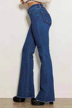 A pair of bootcut jeans with a retro 5-pocket design, bottom hem with raw edges, and a button fly. Complete the look with some stylish shoes or boots, and you'll have a fashionable outfit that's ready for any occasion. Machine wash cold. 93% Cotton, 5% Polyester, 2% Spandex Size (3) Measurements Rise:10", Inseam: 32.5" Model is 5'5" and wearing a size 3 Size Guide: Size Bust Waist Hip XS (0,1) 31-33 24-25 33-34 Small ( 3, 5) 33-35 26-27 35-37 Medium (7,9) 35-37 28-29 38-40 Large (11,13) 37-39 30 Bootcut Jeans Women Outfit, Bootcut Jeans Outfit Casual, Loose Bootcut Jeans, Bootcut Jeans Outfit, Bootleg Pants, Denim Fashion Women, Pants Outfit Casual, Jeans Outfit Casual, Blue Boots