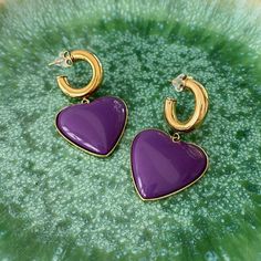 Still a bestseller. Large earrings with purple heart, we like! They go well with a cool style, but also when you want to go chic.


 Dimensions: 5 cm.

 Stainless steel stainless steel Purple Beans, Heart Purple, Earrings Heart, Purple Heart, Large Earrings, Purple Gold, Beautiful Earrings, Cool Style, Lilac