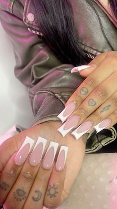 Long French Tip Nails, Nails Girly, Girly Acrylic, Nails Gel Nails, French Tip Acrylic Nails, Simple Acrylic Nails, French Acrylic Nails