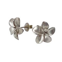 Hawaiian Heirloom Jewelry 14 Karat White Gold Plumeria Flower Earrings from Maui, Hawaii Width: 14mm Weight: 2.33 grams These are stud earrings for pierced ears and solid 14k white gold. If you are going to buy a Hawaiian jewelry then do yourself a favor and get a real one handmade and shipped from Maui, Hawaii. Handmade in Hawaii White Gold Flower-shaped Pierced Earrings, Pierced White Gold Flower Earrings, White Gold Flower Shaped Pierced Earrings, Nickel-free White Gold Flower-shaped Earrings, Nickel-free White Gold Flower Shaped Earrings, Hawaiian Heirloom Jewelry, White Gold Stud Earrings, Heirloom Jewelry, Hawaiian Jewelry