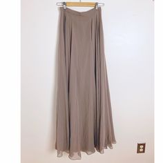 Nwot Bldhn Jenny Yoo Collection Hampton Long A-Line Chiffon Skirt Banded Waist Creates A Figure-Defining Flattery In A Graceful A-Line Maxi Skirt Fashioned From Dreamy Chiffon Hidden Back L-Zip Closure Fully Lined 100% Polyester Dry Clean Size 2 Natural Waist 26” / Low Hip 36” Ships Immediately Beige Full Length Pleated Skirt, Elegant Flowy Lined Skirt, Flowy Beige Chiffon Skirt, Beige Full-length Lined Skirt, Beige Full Length Lined Skirt, Flowy Beige Lined Skirt, Beige Maxi Skirt For Formal Summer Events, Beige Maxi Skirt For Summer Formal Occasions, Beige Maxi Skirt For Summer Formal Events