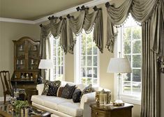 Luxury curtains Living Room Valances, Valances For Living Room, Window Curtains Living Room, Furnitur Ruang Keluarga, Living Room Drapes, Dining Room Curtains, Window Treatments Living Room, Curtain Styles