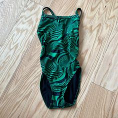 Brand New! Iswim Swimsuit Size 26y With Original Tag. Green One-piece Swimwear For Swimming, Green One-piece Swimwear, Black Summer Beachwear Swimwear, Black Stretch Swimwear For Play, Stretch Green Swimwear For Play, Sporty Green Tankini For Swimming, Green Stretch Swimwear For Water Polo, Green One-piece Swimwear For Sports, Green Swimwear For Water Sports