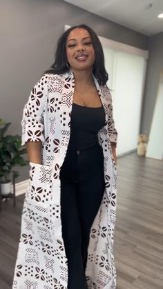 Available on our website www.amania-afrik.com Mode Kimono Wax, Women's Coat Pattern, Kimono Outerwear, Print And Pattern, African Outfits, Mode Kimono, African Clothes, Ankara Style, African Print Dress