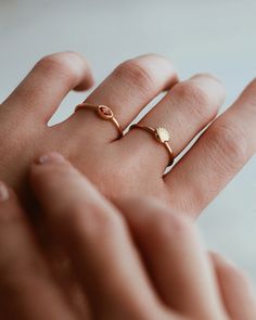 Dainty Jewelry For Promise With Simple Design, Dainty Promise Jewelry With Simple Design, Simple Round Jewelry For Promise, Adjustable Simple Design Rings For Promise, Gold Plated Round Heart Ring As Gift, Dainty Adjustable Rings For Promise Occasion, Dainty Adjustable Ring For Promise, Fine Jewelry Promise Ring With Simple Design, Promise Midi Rings With Birthstone