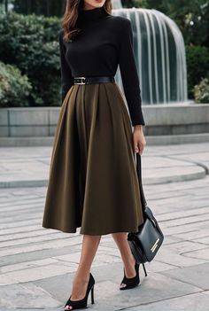 Sophisticated Modest Outfits, Modest Business Outfits, Women’s Office Outfits, Business Skirt Outfits, Long Pencil Skirts, Classy Skirt Outfits, Businesswoman Fashion, Outfits For Short Women, A Line Skirt Outfits