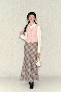 Multicolored Waist-fitted Vest & Shirt Set - CHINASQUAD Old Money Outfits Long Skirt, Girly Office Outfits, Polo Women Outfit, Pink Office Outfit, Red Outfits Aesthetic, 90s Japanese Fashion, Rectangle Body Shape Fashion, Modern Chinese Fashion, Outfit Modest