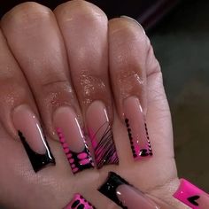 Short Nail Tech Nails, Cute Nails Acrylic Design, Bad And Boujee Nails Medium, All Black Nails With Design, Cute Designs Nails, Acyrilics Nails Designs, Bad And Boujee Nails Short, Filling Nails, Black Cute Nails