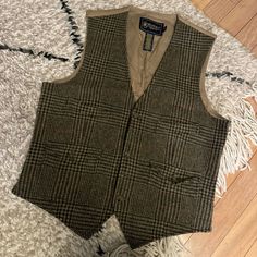 Rugby Ralph Lauren Plaid Brown Vest Fitted Khaki Vest For Winter, Tailored Casual Vest For Fall, Brown Tweed Vest For Winter, Casual Brown Tailored Tweed Jacket, Classic Beige Vest For Fall, Classic Brown Vest For Winter, Casual Tweed Vest For Winter, Casual Tailored Winter Vest, Vintage Beige Vest For Fall