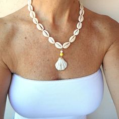 45734880051415 Luxury Beaded Shell Necklace As Gift, Cheap Bohemian Shell Beaded Necklaces, Cheap Bohemian Shell Necklace For Women, Gold Shell Necklace, Oyster Jewelry, Cowrie Shell Necklace, Green Aqua, Seashell Necklace, Meaningful Jewelry