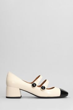 Aura Pumps in beige leather, square toe, two ankle strap, contrast toe, block heel, leather sole Chloe Purses, Gorgeous Bags, Sneaker Wedge, Manolo Blahnik, Pump Shoes, Valentino Garavani, High Heel Shoes, Shoe Laces, Block Heels