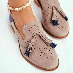 Embellishment Embroidery, Women Brogues, Daily 3, Tassel Shoes, Daily Activity, Color Season, 2023 Trends, Round Toe Shoes, Tassels Fashion