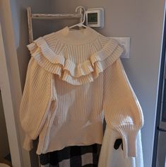 So Thick And Cozy!! Absolutely Adorable Cream Color H&m White Winter Sweater, Chic Winter Tops By H&m, Chic H&m Tops For Winter, Beige Long Sleeve Sweater From H&m, H&m Beige Long Sleeve Sweater, Hm Sweater, Colorful Sweaters, Cream Color, H&m