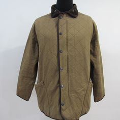 CLICK HERE TO VIEW FULL DETAILS & ITEM CONDITION Barbour Polar Quilts Jacket Size 50/52 UK 2XL Sku 12759 Brand: Barbour Type: Jacket Colour: Brown Department: Men Fabric Type: N/A Model: Barbour Fabric Wash: Medium Size Type: Regular Closure: ZIPPED Season: Autumn Summer Winter Spring Pattern: PLAIN Handmade: No Garment Care: Machine Washable Vintage: No Size: 2XL Style: Quilted Jacket Fit: Regular Occasion: Casual Business Travel Workwear Collar Style: N/A Features: Breathable, Easy Care, Pockets Insulation Material: NYLON Lining Material: Nylon Jacket/Coat Length: THIGH Chest Size: N/A Outer Shell Material: Nylon Product Line: Polar Quilts Jacket Performance/Activity: N/A Theme: N/a Sleeve Length: FULL  CLICK HERE TO VIEW FULL DETAILS & ITEM CONDITION   Office Profile   Description Barbo Jacket Coat