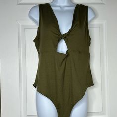 Size Xxl Olive Green Bodysuit With Front Opening. Green Sleeveless Summer Bodysuit, Casual Tank Bodysuit For Beach, Casual Tank Bodysuit For The Beach, Green Sleeveless Bodysuit For Spring, Sleeveless Green Bodysuit For Spring, Olive Green Bodysuit, Green Bodysuit, Sleeveless Bodysuit, Wild Fable