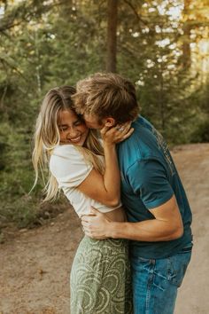 Cowboy Shoot, Creative Photo Ideas, Mini Photoshoot, Dream Couple, Fall Couples, Fall Pics, New Romance, Cute Engagement Photos