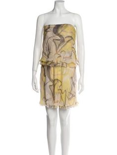 Valentino Silk Shift DressVintageFrom the 2000's CollectionYellowPrintedStraplessDesigner Fit: Dresses by Valentino typically fit true to size. Valentino Silk, Knee Length Dress, Dress Length, Knee Length, Print Patterns, Dress Outfits, Silk, Clothes For Women, Dresses