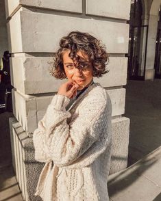 Radiant Shades for Curly Hair Curly Ear Length Bob, Bob Hairstyle Curly Hair, Meg Ryan Hairstyles Choppy Bobs, Classic French Bob Haircut, Curly French Bob Haircut, Curly Bob Fine Hair, French Bob Curly Hair 3b, French Curly Bob, Curly Short Bob Hairstyles