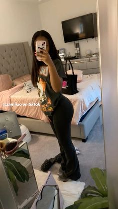 zaniiixo on tiktok Pic Day Outfit School, Chill Outfits For School, Chill Fits, Outfit Inspo Casual, Cash App