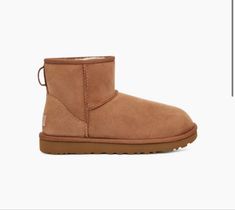 Black or Brown Size 6 Womens Classic Mini Ii Boot, Color Castaño, Ugg Classic Mini Ii, Pop Shoes, Chestnut Boots, Classic Ugg Boots, Jerome Dreyfuss, Ugg Classic Mini, Sheepskin Boots