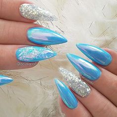 ✨ : Picture and Nail Design by •• @delizianails •• Follow @delizianails for more gorgeous nail art designs! Nail Art Yellow, Stiletto Nail Designs, Nail Art Bleu, Ongles Bling Bling, Frozen Nails, Princess Nails, Unghie Nail Art, Stiletto Nail Art, Blue Nail Art