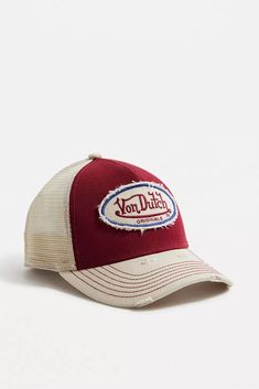 Von Dutch - Casquette Trucker rouge | Urban Outfitters FR Wrangler Hats, Casquette Von Dutch, Von Dutch Hat, Customized Shoes, Vintage Trucker Hats, Von Dutch, Product Ideas, Fashion Pieces