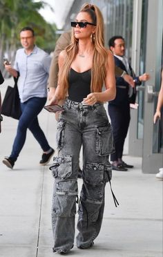 Look Jean, Mode Zara, Cargo Pants Outfit, Looks Street Style, Looks Chic, Baddie Outfits Casual