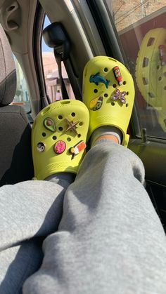 #crocs Crocs Ideas, Crocs Fashion, Beautiful Sandals, Foto Ideas Instagram, Black Aesthetic, Cute Shoes, Me Too Shoes, Hip Hop