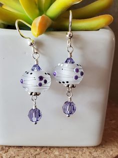 Beadwork Ideas, Lampwork Bead Jewelry, Glass Bead Earrings, Lampwork Jewelry, Sand Dollars, Lampwork Earring, Jewelry Making Earrings, Unusual Earrings, Earrings Diy